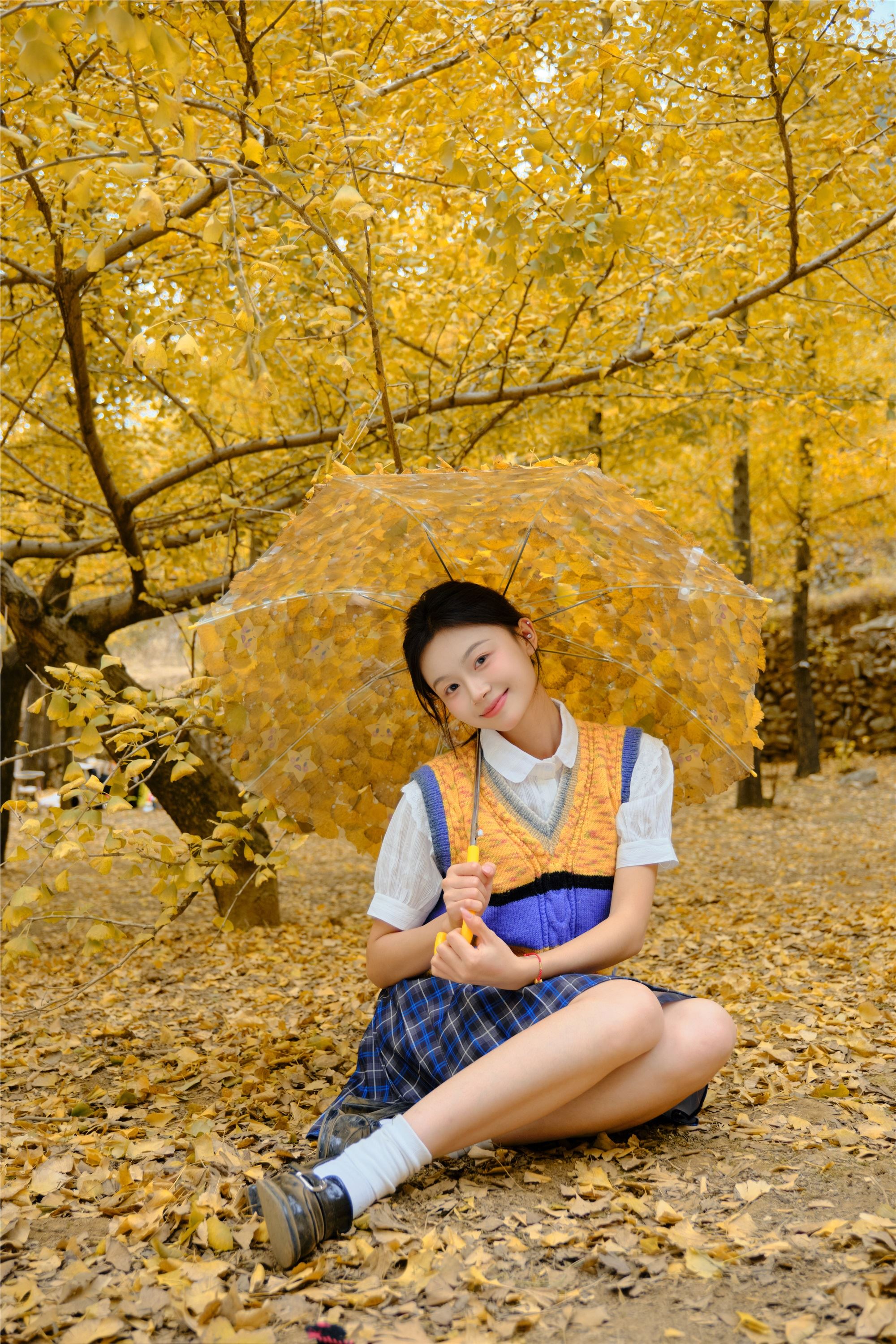 YITUYU艺图语 2025.01.27 银杏少女 小番茄